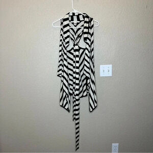 *SALE* Diane von Furstenberg women’s knit sleeveless vest cardigan size small